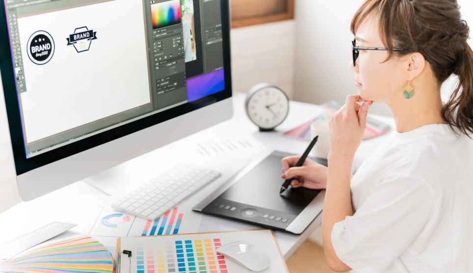 Interface de tunnel de vente ciblé pour graphistes et webdesigners avec qualification créative optimisée par Propuls'Lead