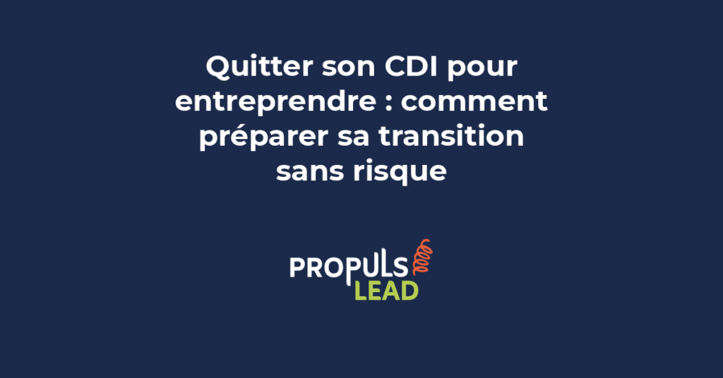 Entrepreneur en transition quittant son bureau pour lancer son activité