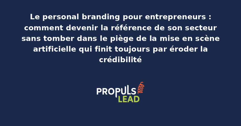 Entrepreneur en présentation publique partageant son expertise sectorielle avec authenticité devant un auditoire professionnel attentif