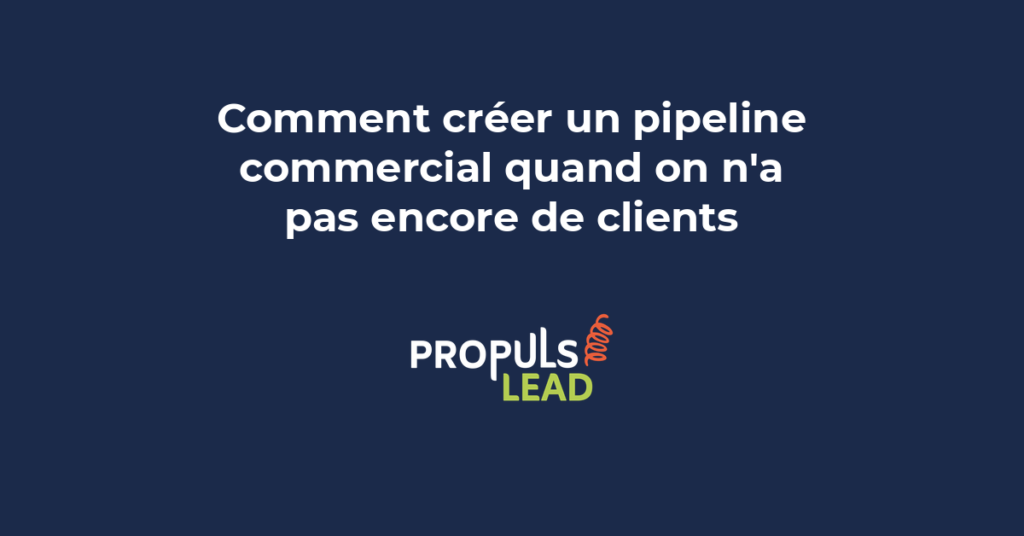 Entrepreneur construisant son pipeline commercial avec étapes de prospection visualisées, étapes conversion, flux de prospects qualifiés