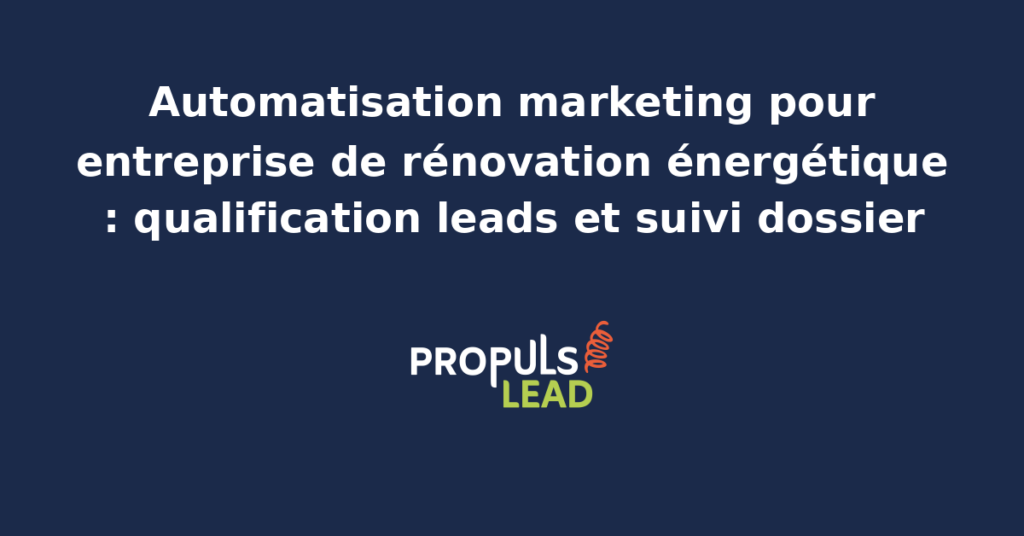 Conseiller d'une entreprise de rénovation énergétique devant un ordinateur affichant un tableau de suivi de dossier client avec étapes de qualification et jalons administratifs.