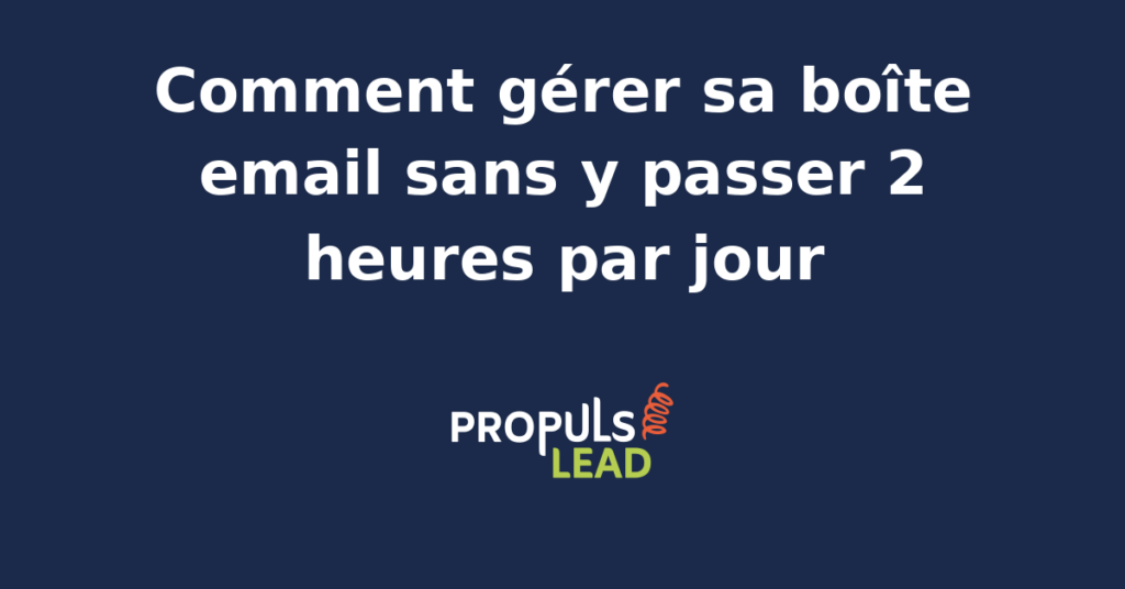Entrepreneur consultant sa boîte email sur ordinateur portable avec deux créneaux fixes par jour pour traiter les messages et libérer du temps de concentration